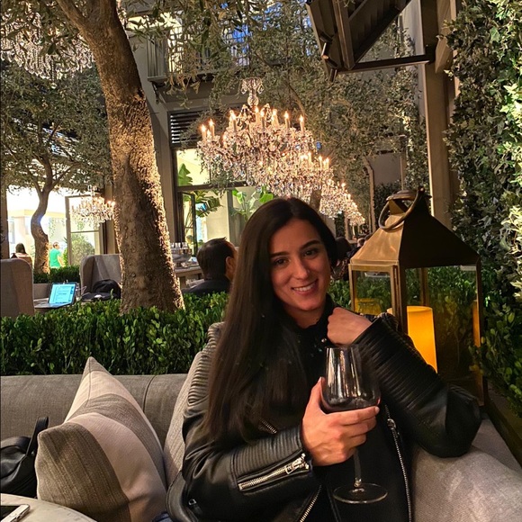 Meet your Posher, Daniela - Picture 12 of 16